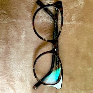 Warby Parker women’s eyeglasses Virginia is the style